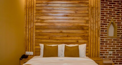 Matina suits and Spa Room Type - Queen Deluxe Room