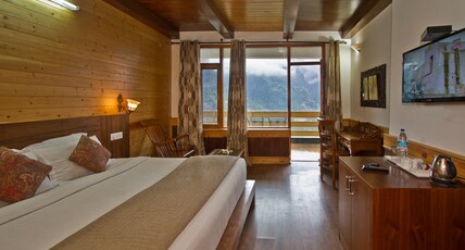 Vivaan - The Sun Rise Resort Room Type - Deluxe Room with balcony (Mountains & Manali City View) Vivaan - The Sun Rise Resort Room Type - Deluxe Room with balcony (Mountains & Manali City View)