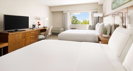 Hilton Tucson East Room Type - 2 QUEEN BEDS
