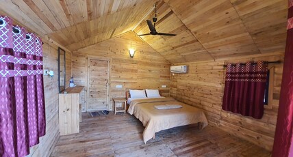 Rama Resort Room Type - Seafacing AC Cottage