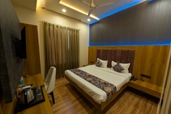 Photos of THE SPARK INN