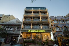 The Sea Valley Heights Puri