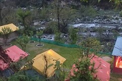 Riverstep Nature Camp & Huts