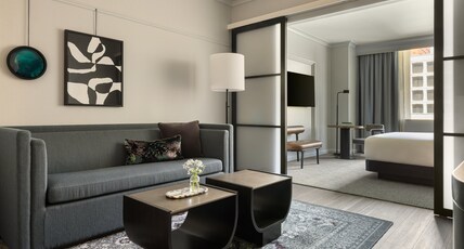 Kimpton Hotel Monaco Seattle, an IHG hotel Room Type - Monte Carlo Suite Accessible