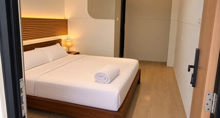Townhouse Oak Casa De Porto Room Type - Indonesia Deluxe Double Townhouse Oak Casa De Porto Room Type - Indonesia Deluxe Double