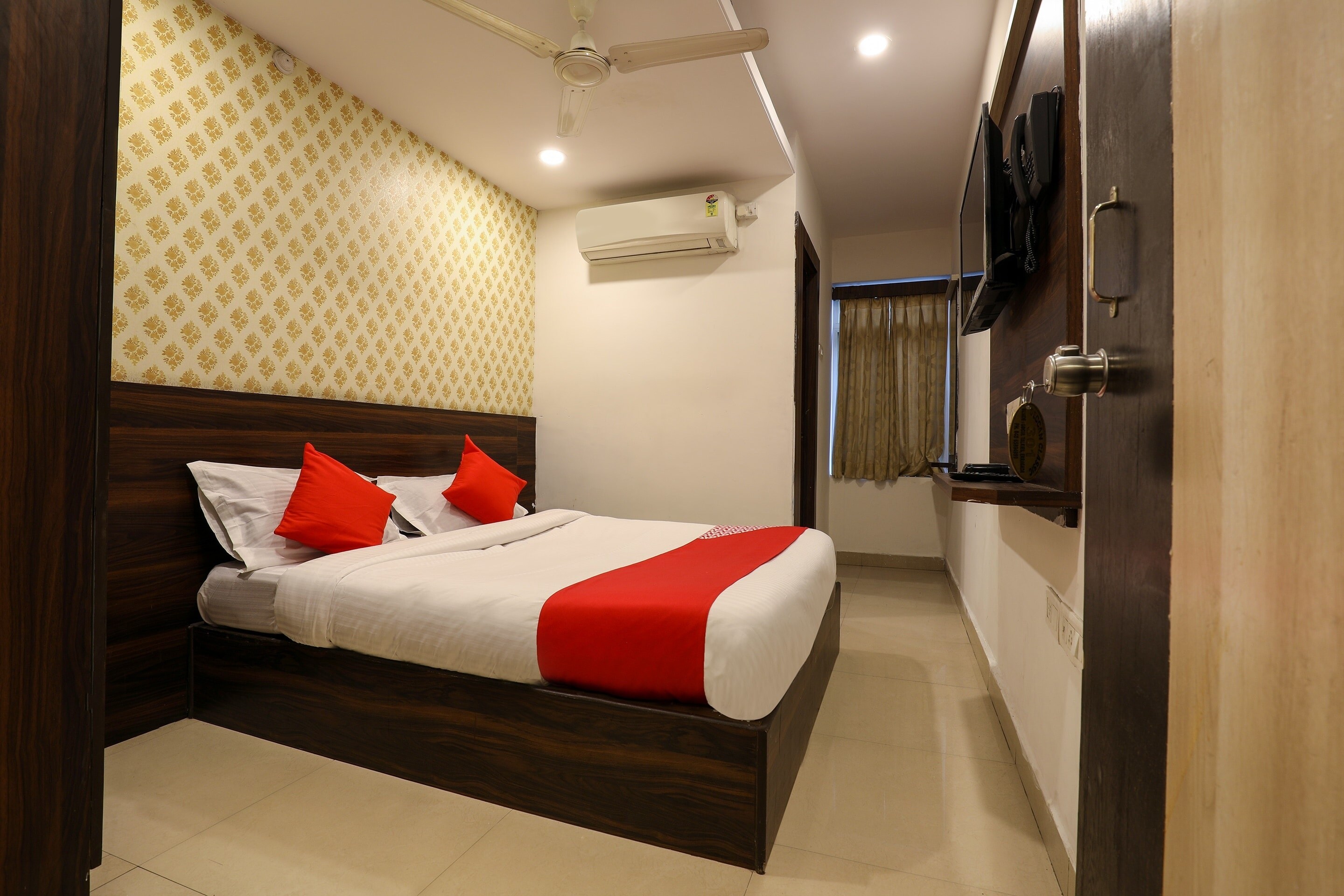 Hotel O Deccan Lodging And Boarding - Tap to explore photos