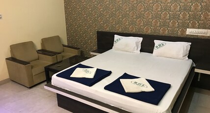 Shramajeevi Deluxe Lodge Room Type - Standard  NON AC