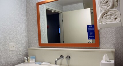 Hampton Inn Lexington NC Room Type - 2 QUEENS W  FRIDGE MICROWV