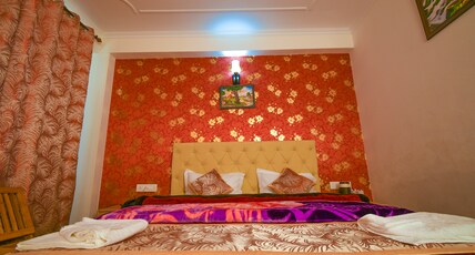 KULLU MANALI INN Room Type - Super Deluxe Room- With Balcony