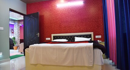 Adarsh hotel and restaurant Room Type - Deluxe Room