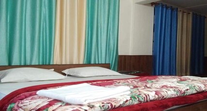 Jibhi Heights Room Type - Deluxe Room