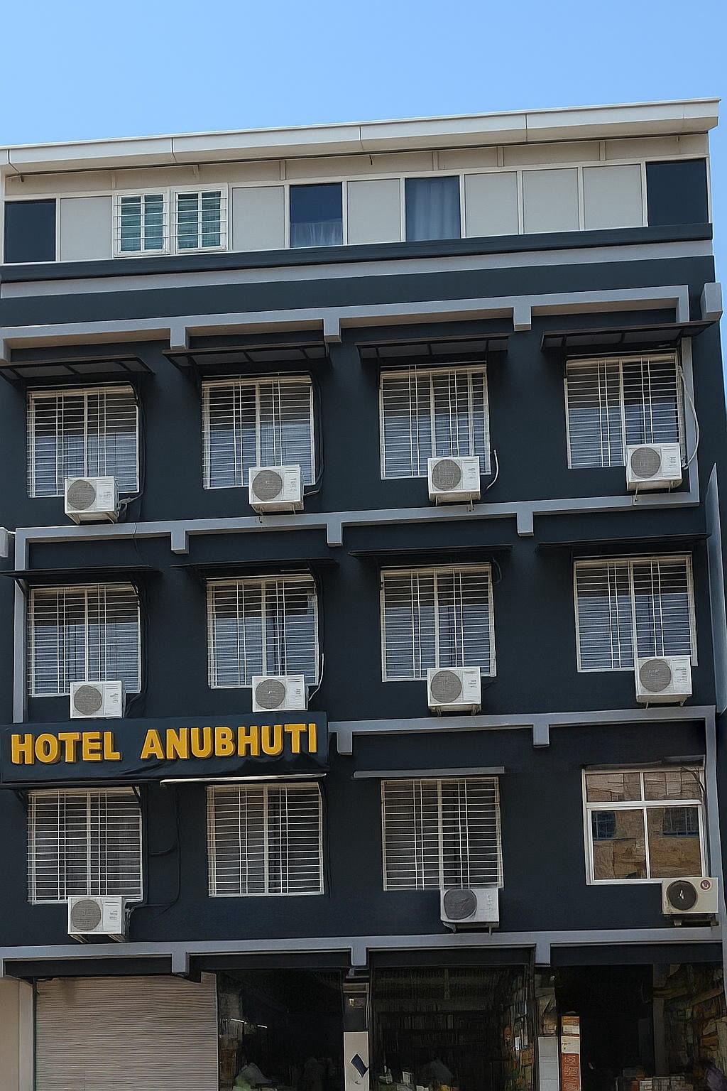 Hotel Anubhuti - Tap to explore photos