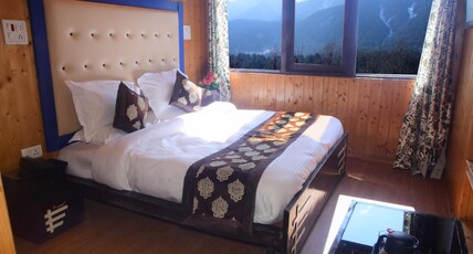 Golfview Resort Room Type - Super Deluxe Mountain View Room