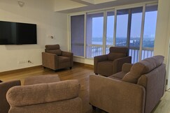 Luxurious Waterfront Apartment Infinity
