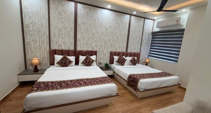 AANCHAL PALACE HOTEL Room Type - Family Royal Suite Room (Twin Bed)