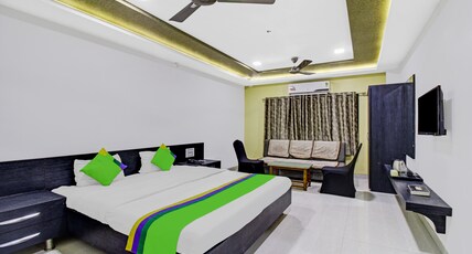 Treebo Baby Pearl Room Type - Deluxe Room