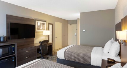 Best Western Milton Room Type - 2 Double Beds, Non-Smoking, High Speed Internet Access, Desk, Microwave And Refrigerator, Duvet Best Western Milton Room Type - 2 Double Beds, Non-Smoking, High Speed Internet Access, Desk, Microwave And Refrigerator, Duvet