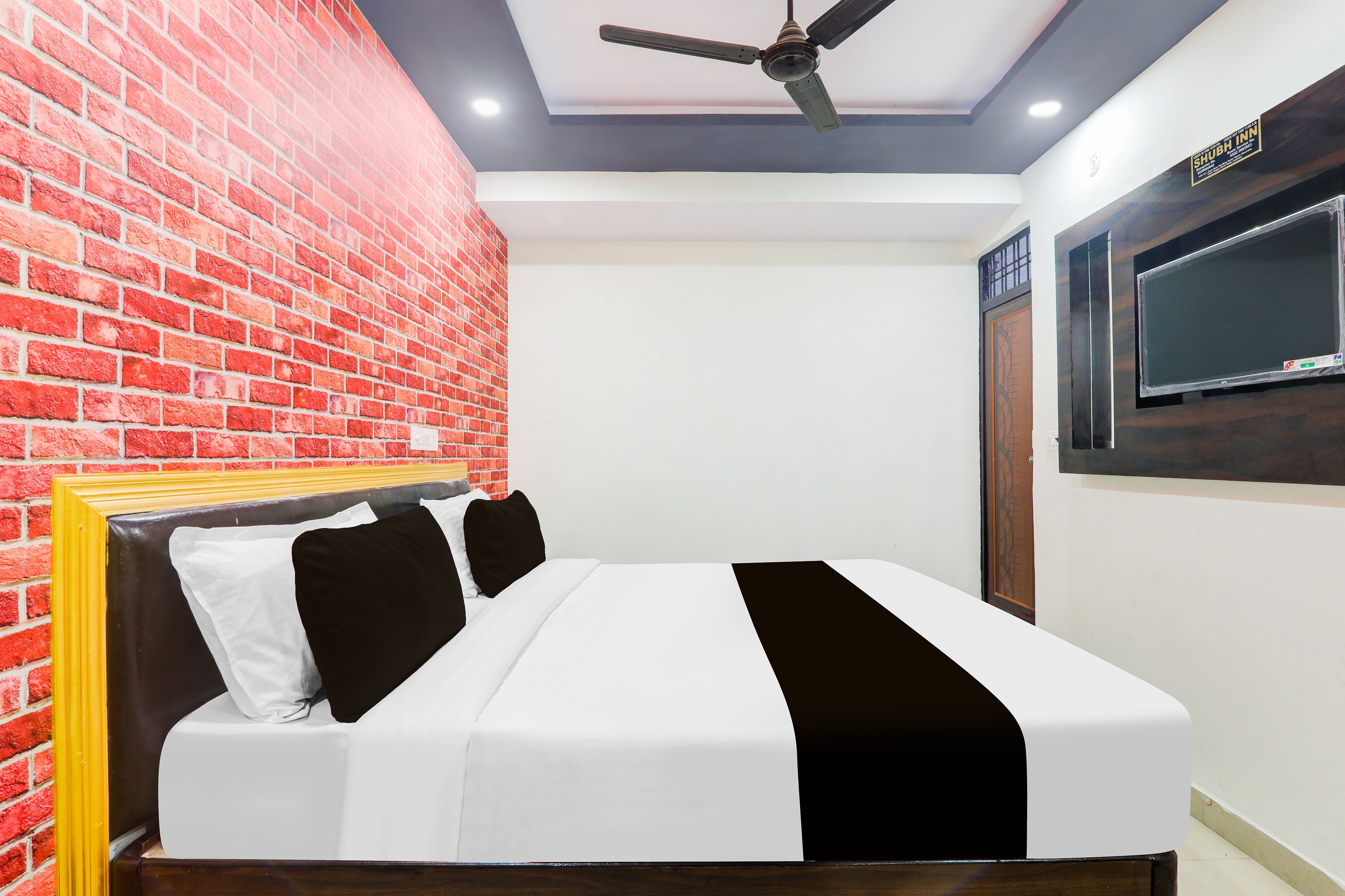 Super Hotel O Super SHUBH INN HOTEL - Tap to explore photos
