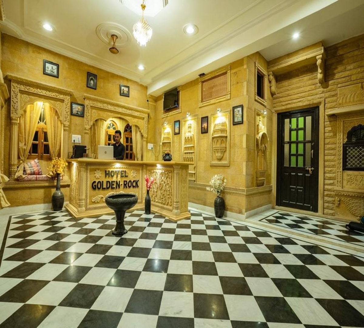 Main gallery