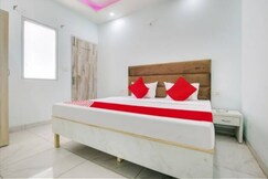 Hotel Nishad Raj Palace