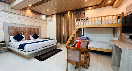 Yogmaya Regency Room Type - family room 