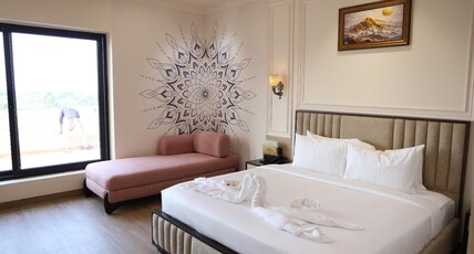 VSeven Hotels Room Type - Bella Grand Suite