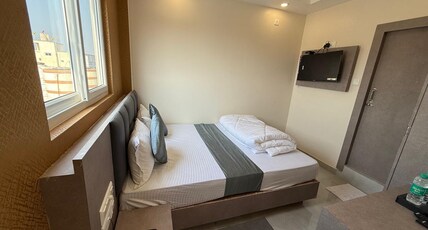 Hotel Renaissance Premium Room Type - Deluxe room