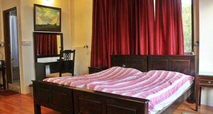 Clouds End Villa | Rooms with Wi-Fi Room Type - Deluxe Room