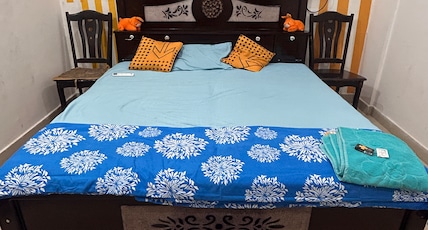 Nirvana Cozy Space Room Type - Premium AC Room