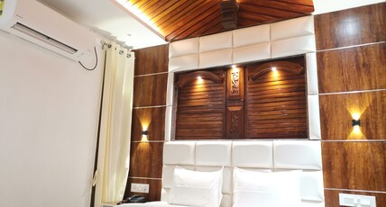Krishna's Wood Villa Room Type - Executive Non AC Room Without Balcony