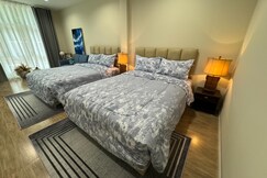 EM HOME Sukhumvit Bangkok - near Shopping and Train Stations