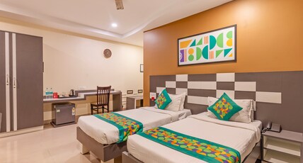 Treebo Premium Raj Elegance Manyata Tech Park Room Type - Standard Room