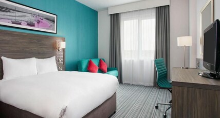 Leonardo Hotel Southampton Room Type - Superior Family Room with 1 Double and 1 Sofa Bed