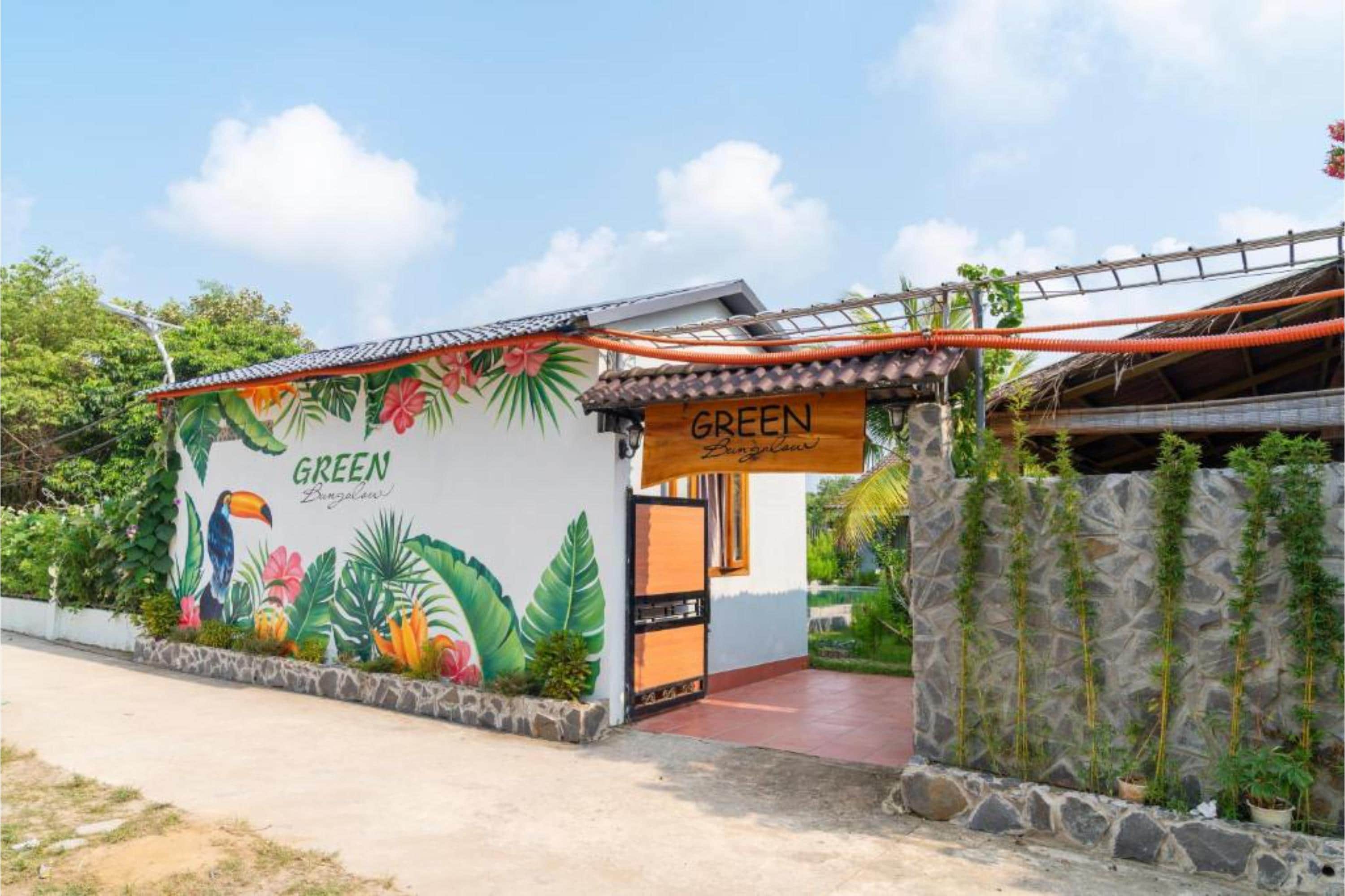 Green Bungalow Phu Quoc - Tap to explore photos