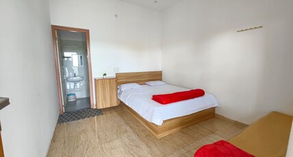 Shakthi comforts Room Type - Deluxe couple rooms