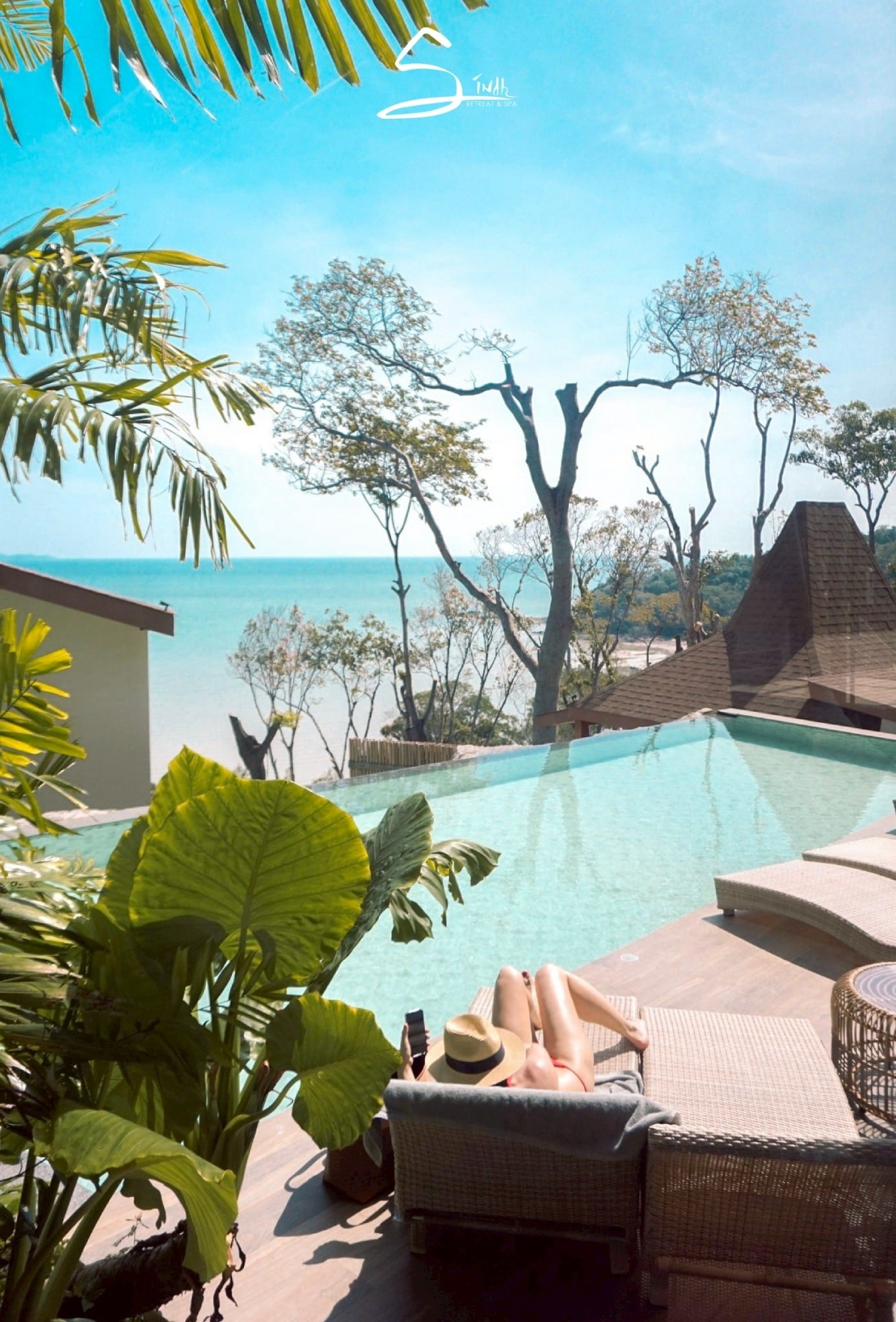 Sinae Phuket Luxury Hotel - Tap to explore photos