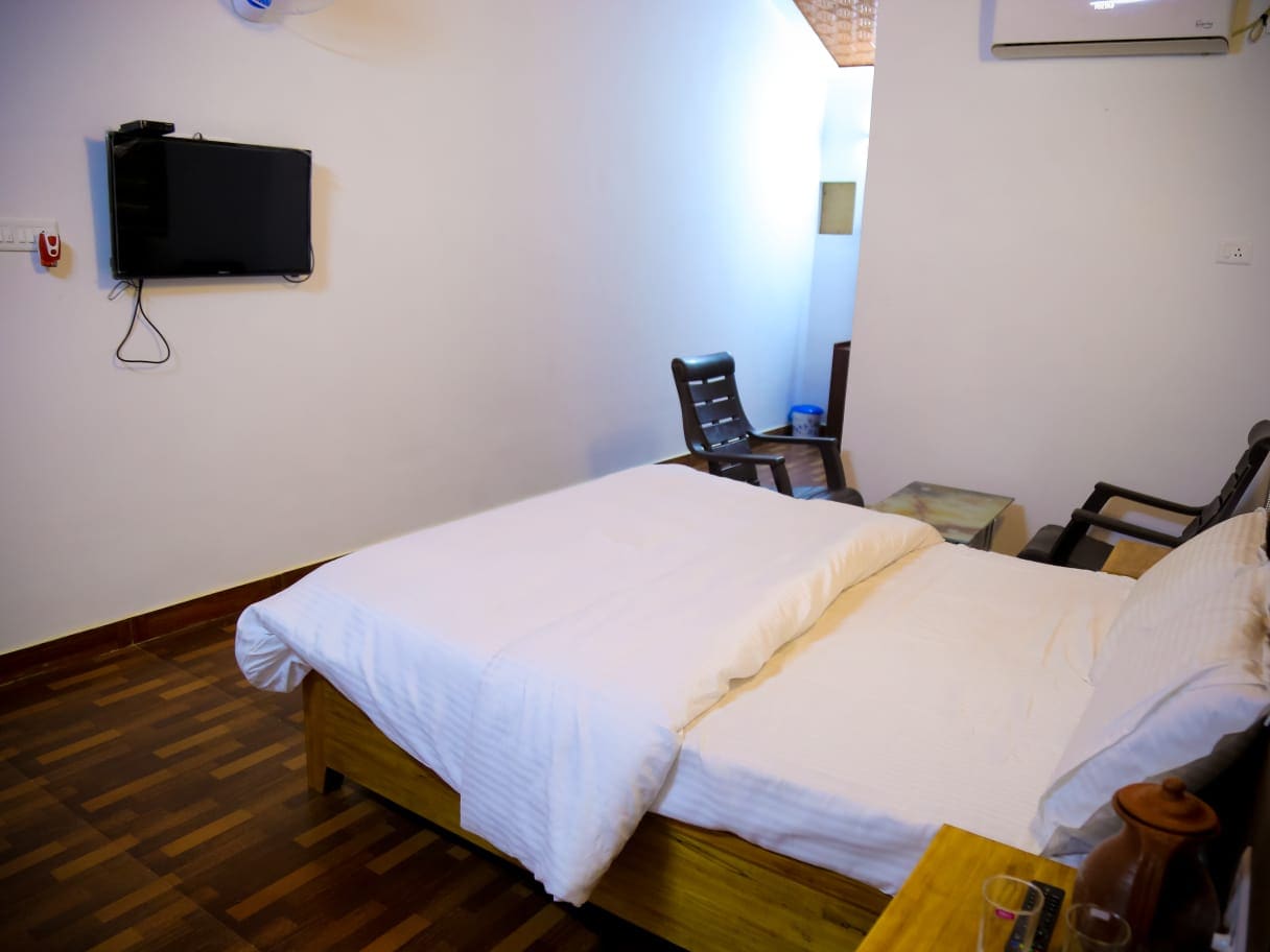 Swastikam Heritage Inn | Rooms & Wi-Fi - Tap to explore photos