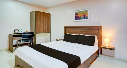 Hotel O Cricotel Room Type - Classic