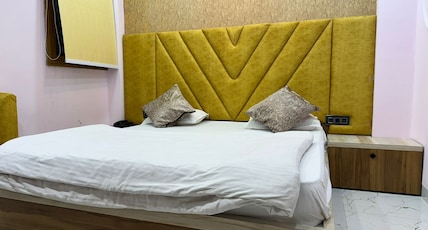 Hotel Royal Vatika Room Type - Super Deluxe Hotel Royal Vatika Room Type - Super Deluxe