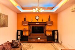 Rosewood 3BR FF in Jaipur by Homeyhuts