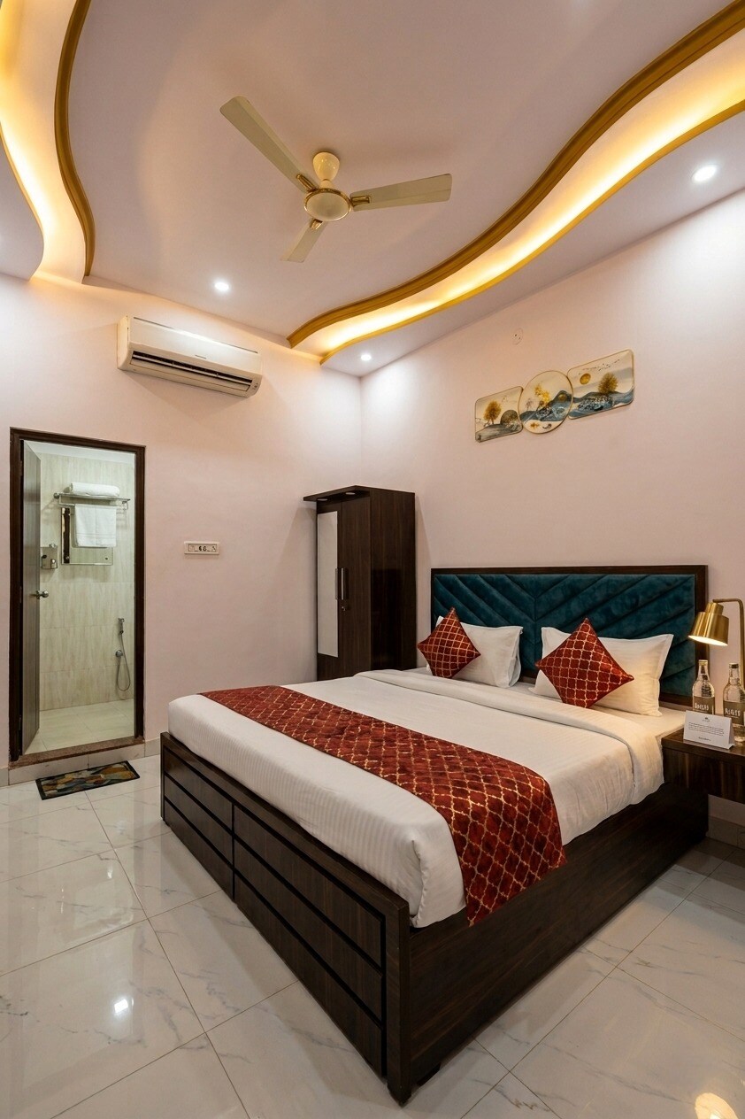 Mahadev Guest House - Tap to explore photos