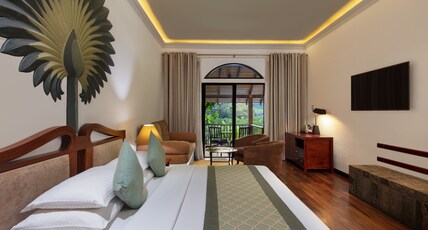 Earls Regency Room Type - Deluxe King