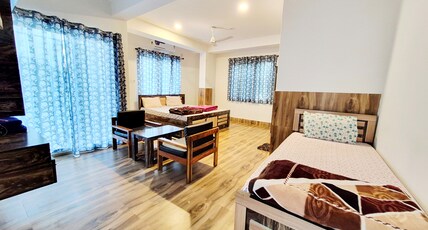 Zara homestay Room Type - Premium Family Ac Room-Triple Bed & Balcony Zara homestay Room Type - Premium Family Ac Room-Triple Bed & Balcony