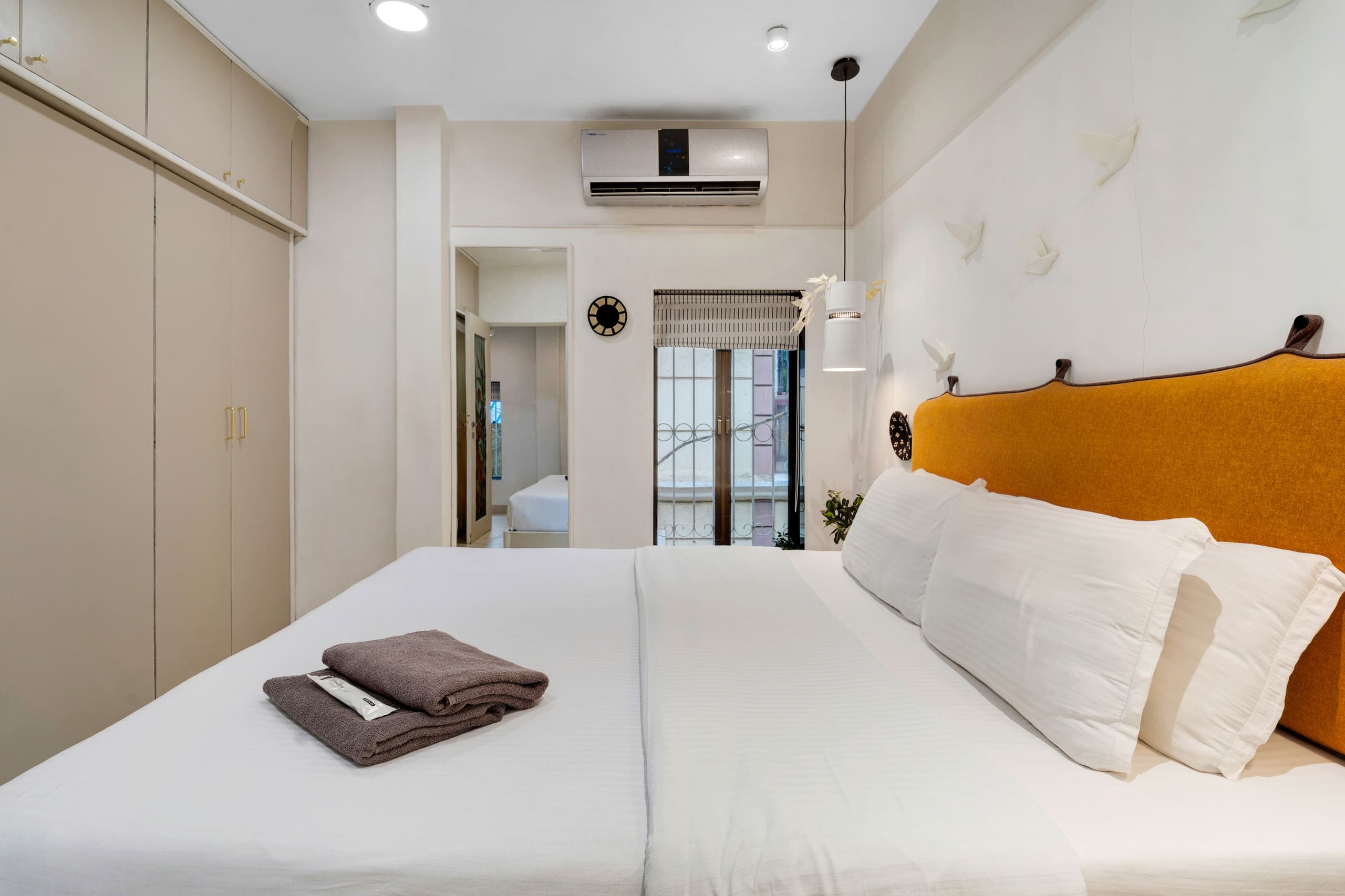 Aleo Private 1 BHK in Charming Bungalow - Tap to explore photos