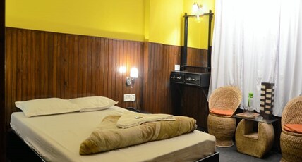 Hotel Kalika-Mall Road Room Type - Deluxe Double Room Hotel Kalika-Mall Road Room Type - Deluxe Double Room