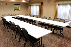 Holiday Inn Express Hotel & Suites Pierre-Fort Pierre