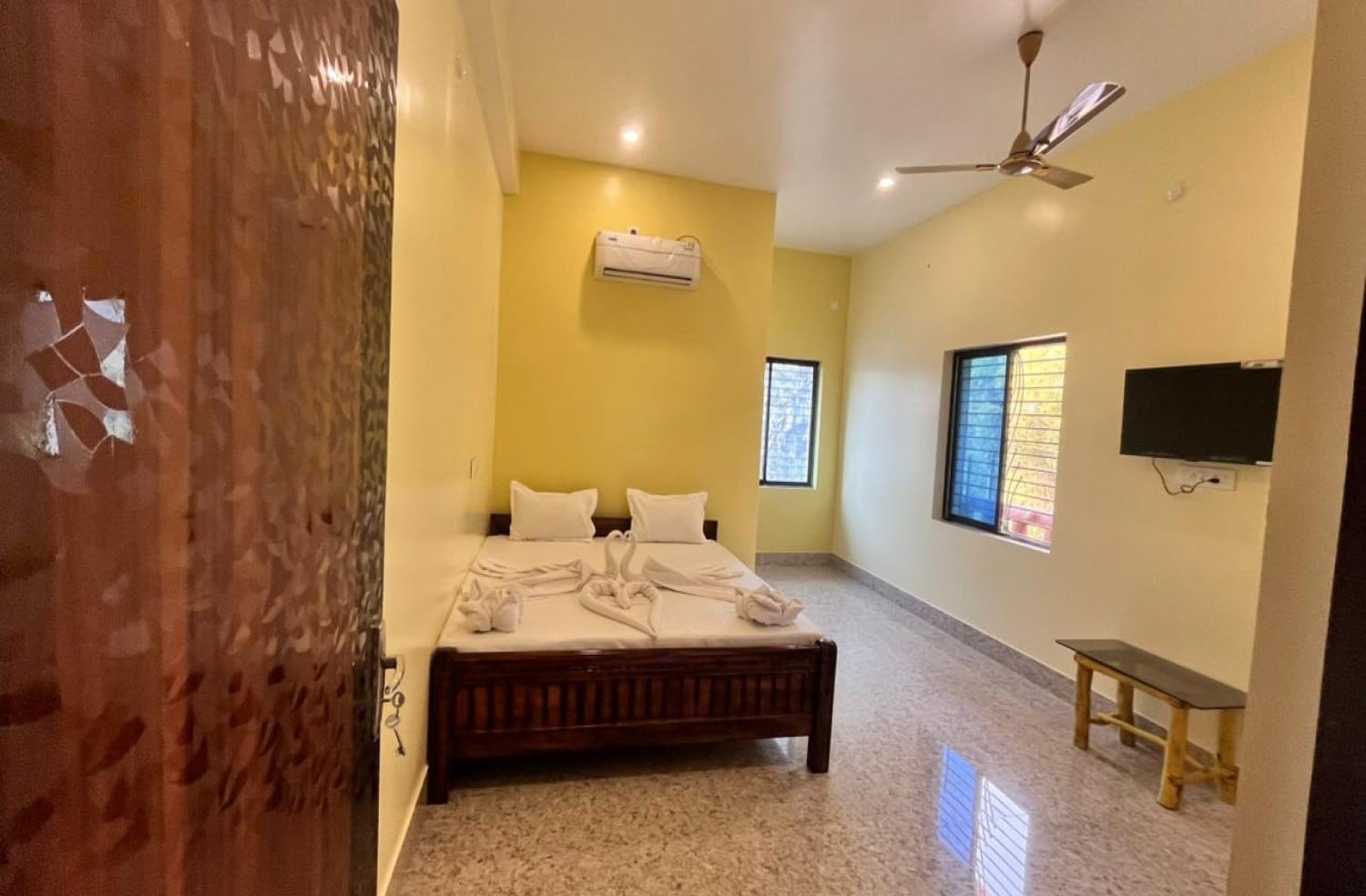 Sonajhuri Village Resort - Tap to explore photos