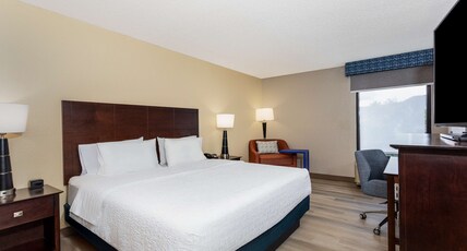 Hampton Inn Orlando-Airport Room Type - 1 KNG ACCESSIBLE TUB NS