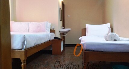 Hotel Royal Park Room Type - Triple Deluxe Family AC Hotel Royal Park Room Type - Triple Deluxe Family AC