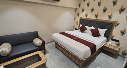Hotel Golden Tree Room Type - Super Deluxe Room